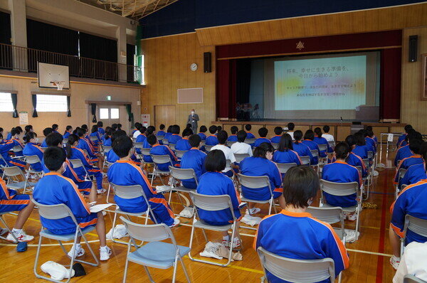 長沢中学校　キャリア講演会（5/19）実施報告